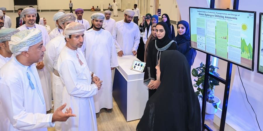 رعى حفل افتتاح المعرض معالي المهندس سالم بن ناصر العوفي وزير الطاقة والمعادن