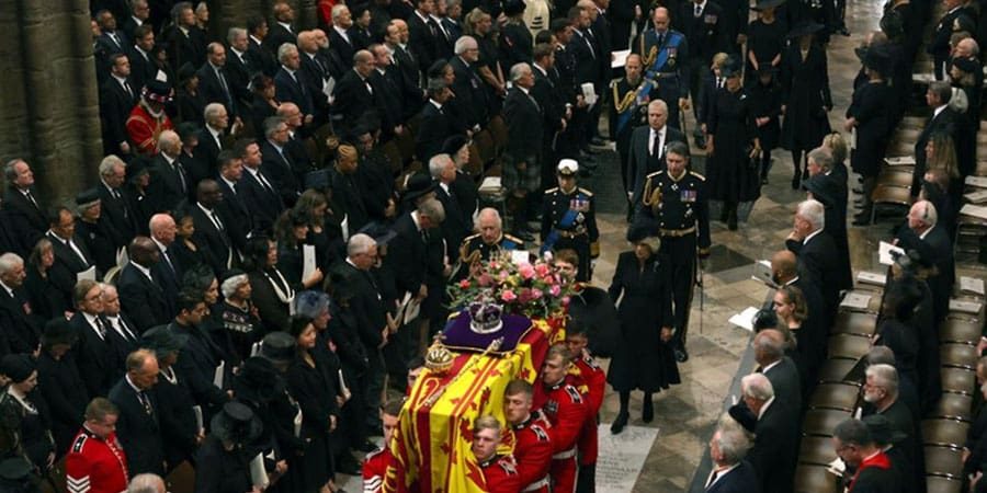 مشاركة وزير الخارجية  في الجنازة الرسمية للملكة إليزابيث الثانية