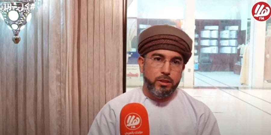 الدكتور سعيد بن سالم القلهاتي قاضي سابق ومحام ومحاضر في الجامعة العربية المفتوحة