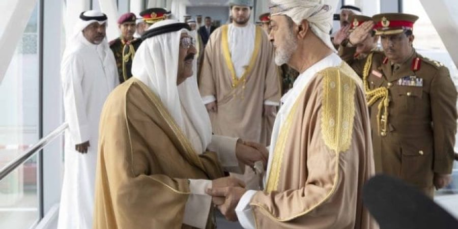أمير دولة الكويت يغادر سلطنة عُمان