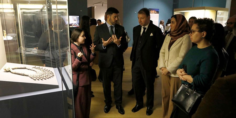 المتحف الوطني يفتتح معرض بهاء الفضة في بيلاروس 