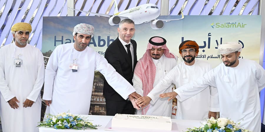 طيران السلام يطلق أولى رحلاته إلى مدينة أبها 