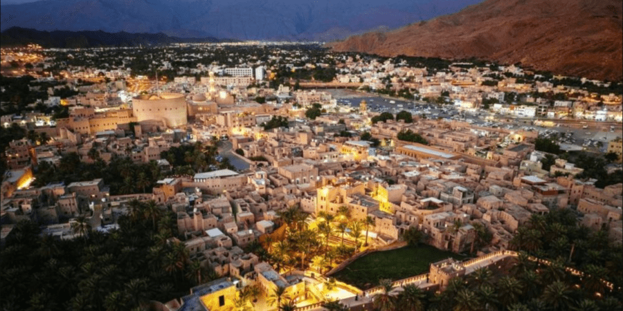 كيف يقيّم مجلس نزوى دور المبادرات في تنشيط سياحة العقر؟ 