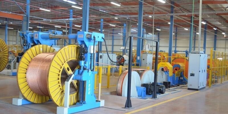 اقتصاد عُمان يزدهر.. 8.6 مليار ريال قيمة مضافة للمؤسسات الخاصة في 2025 