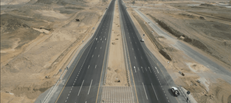 شرايين الدقم الجديدة.. قفزة في بنية الطرق لتعزيز الجذب الاستثماري 