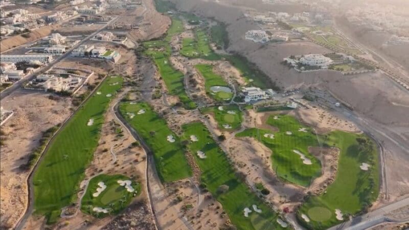 منهل نماء.. قفزة بـ36% في استخدام المياه المُجددة لدعم مزارع عُمان 