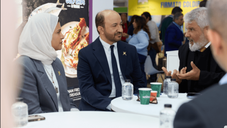 بـ30 مليون ريال.. صفقات برشلونة تفتح أسواق العالم للمنتج العُماني 