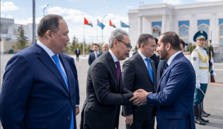 بـوداعٍ رفيعٍ في أستانا.. صاحبُ السُّمو السّيد ذي يزن يختتمُ زيارةً صاغت مستقبل التعاون