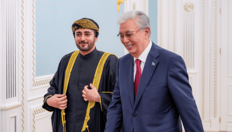 الرئيسُ الكازاخستاني يستقبلُ سُموَّ السّيد ذي يزن بن هيثم