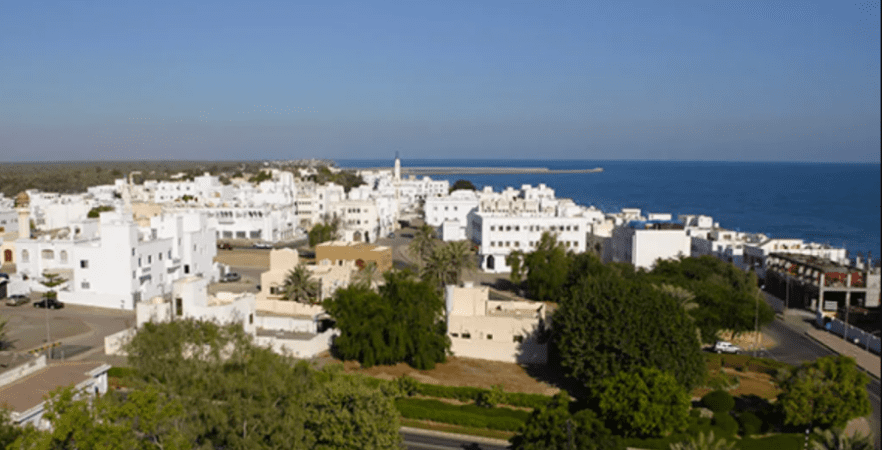 تآكل شواطئ صحار ما هي المناطق الأكثر تضررًا وكيف تأثر السكان؟ 