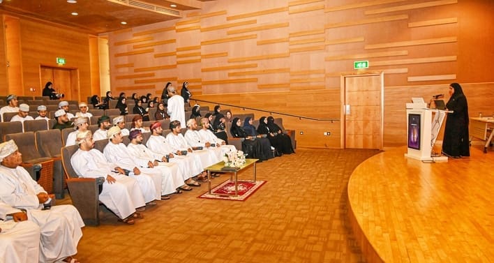 صراع العقول بصلالة.. اكتمال عقد المتأهلين لنهائيات مناظرات عُمان 2026 