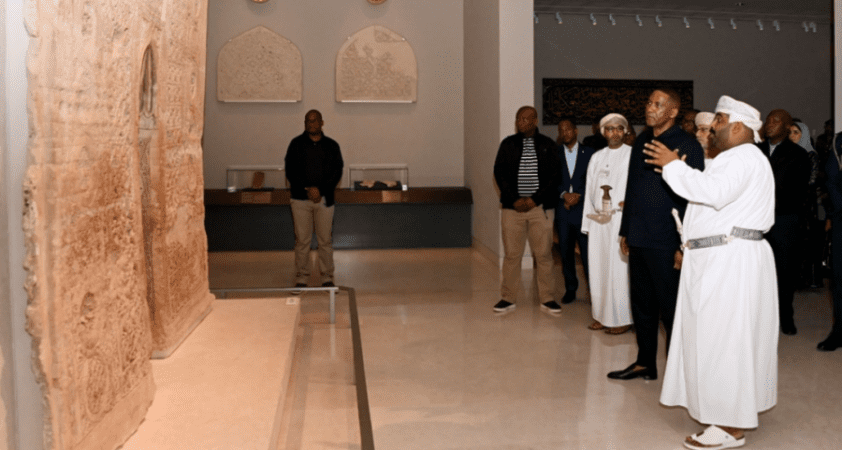 رئيس جمهورية بوتسوانا يزور المتحف الوطني 