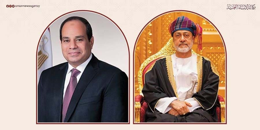 الرئيسُ المصري يصلُ إلى سلطنة عُمان في زيارةٍ أخويّةٍ خاصّةٍ