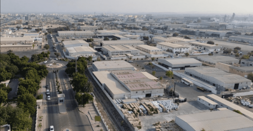 ملياران وثلث.. استثمارات صحار الصناعية تقفز بـ48 مشروعًا جديدًا 
