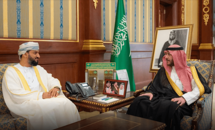 لخدمة ضيوف الرحمن.. نائب أمير المدينة يستقبل رئيس بعثة الحج العُمانية