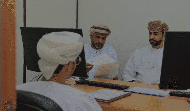 757 وظيفة حكومية جديدة في عُمان.. هكذا تسجل لفرصتك قبل 31 مايو 