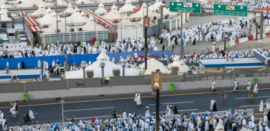 تقرير رسمي.. 14 ألف حاج من عُمان في 2026 والجو يستحوذ على 78% 