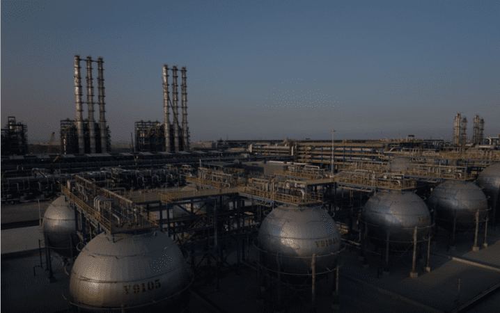 عُمان تجذب صناعات المستقبل بالهيدروجين والأمن الغذائي 
