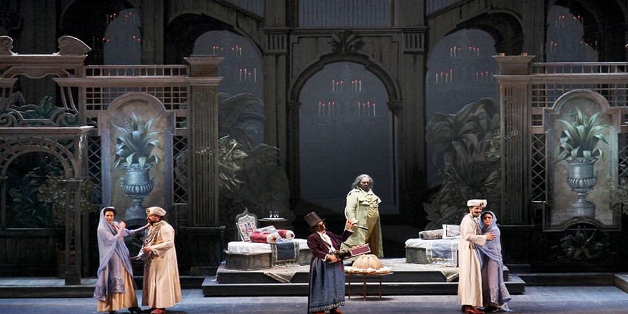 دار الأوبرا السلطانيّة مسقط أرشيفية