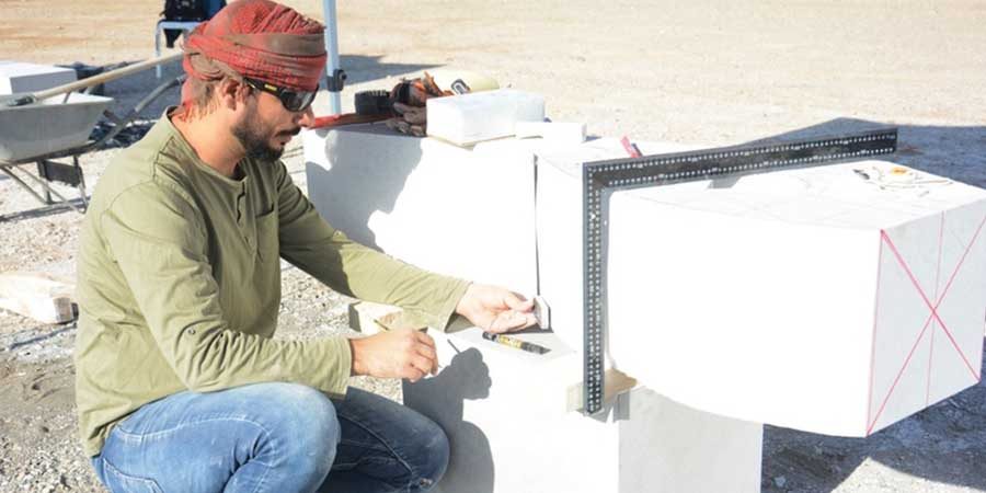 ملتقى سمبوزيوم الخضراء الدولي للنحت ـ تعبيرية