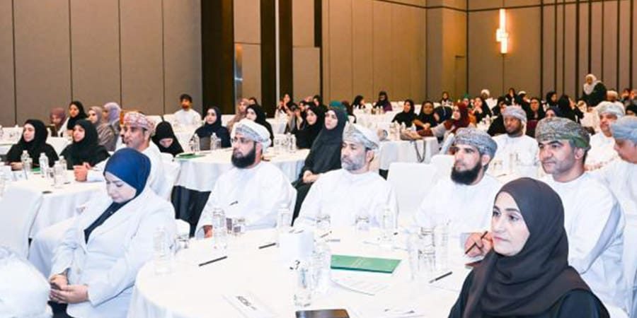 هلا أف أم حلقة العمل النقاشية حول دراسة "واقع الجمعيات الأهلية وتعزيز دورها في المجتمع العماني"، بالتعاون مع جامعة السلطان قابوس، وجمعية الاجتماعيين العماني ـ أرشيفية