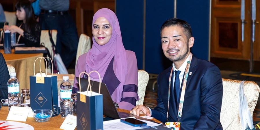 من 14 إلى 15 أبريل