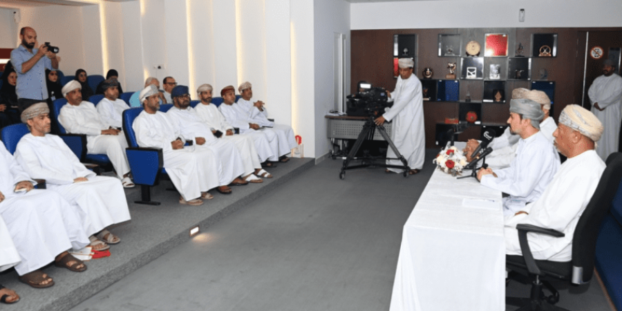 سلطنة عُمان المؤتمر الصحفي