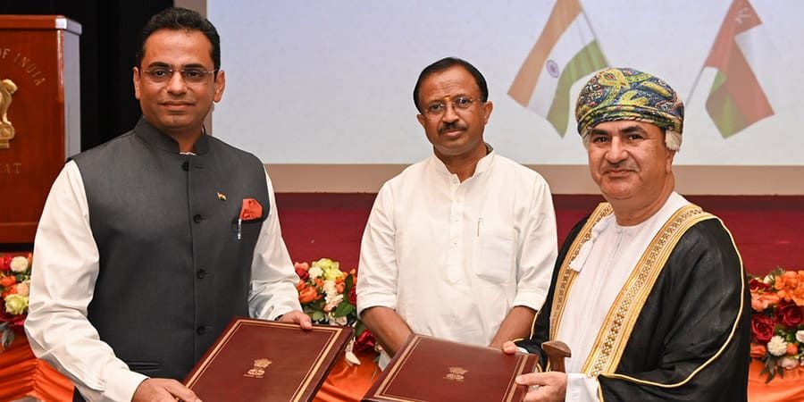 وأعرب معالي شري ف. موراليدهاران وزير الدولة للشؤون الخارجية الهندي عن ترحيبه بهذه المذكرة التي سوف ترفع معدلات تبادل الأخبار بين الوكالتين