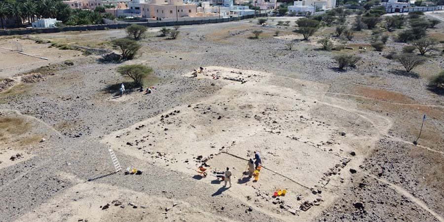 مسوحات وتنقيبات أثرية تعبيرية