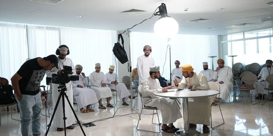تُختتم أعماله غدًا بجلسة في أساسيات النقد وعدد من الأعمال السينمائية.