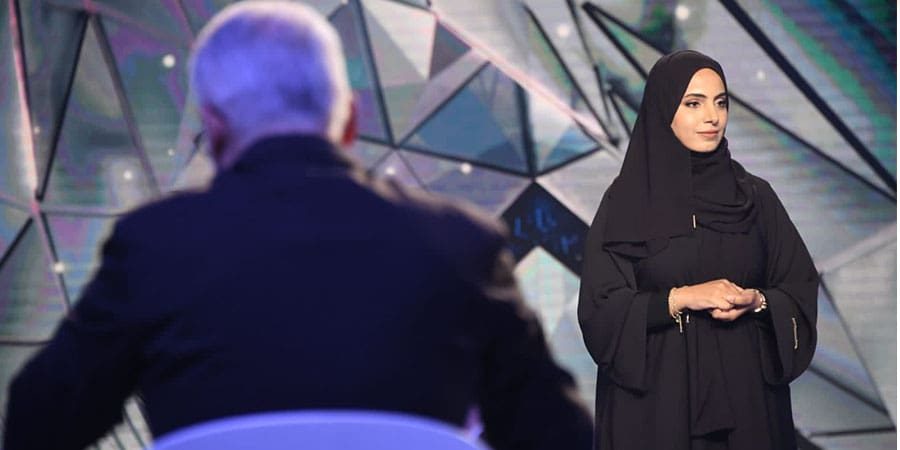 المرأة العُمانية المبتكرة العُمانية المتوجة بلقب نجم العلوم سُمية بنت سعيد السيابية