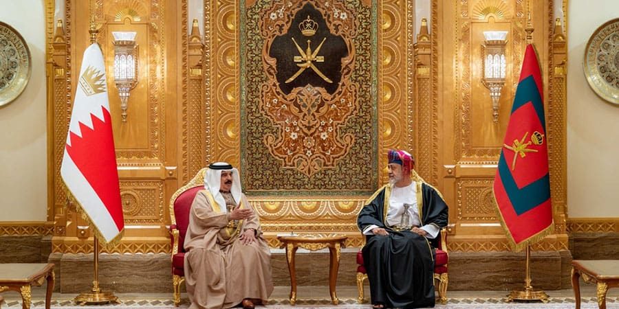 سلطنة عُمان جلسة مباحثاتٍ رسميّةً