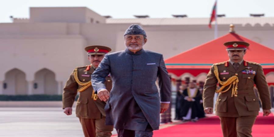 جلالةُ السُّلطان المعظّم يغادر البلاد