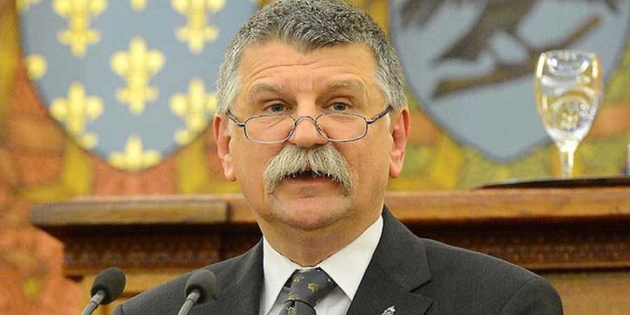 معالي الدكتور لاسلو كوفير رئيس الجمعية الوطنية المجرية