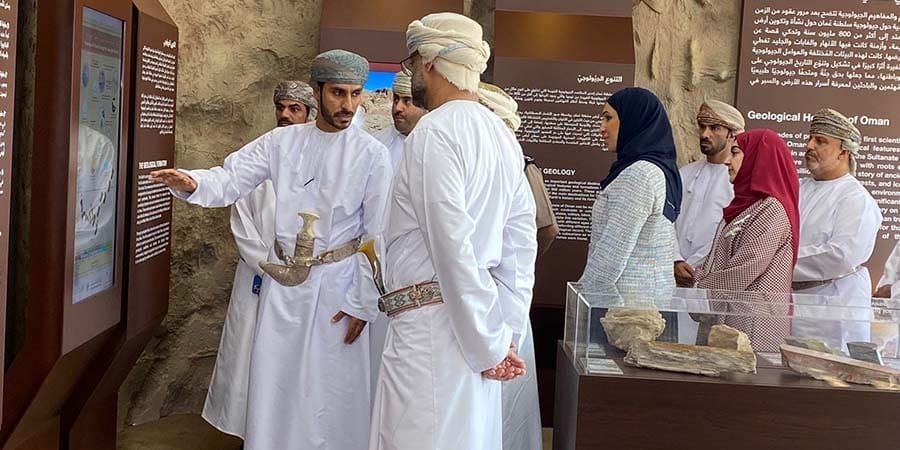محافظة الداخلية معرض التراث الجيولوجي تحت رعاية سعادة عزان بن قاسم البوسعيدي وكيل وزارة التراث والسياحة للسياحة