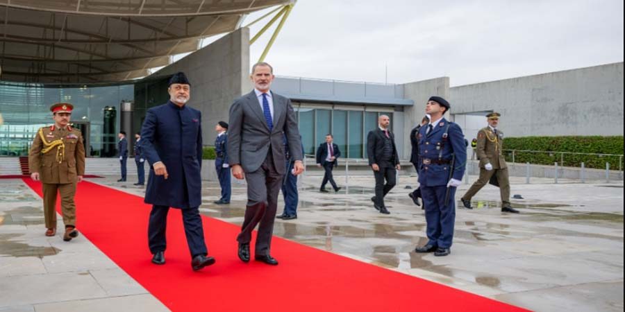 جلالة السُّلطان المعظم يختتم زيارته إلى إسبانيا