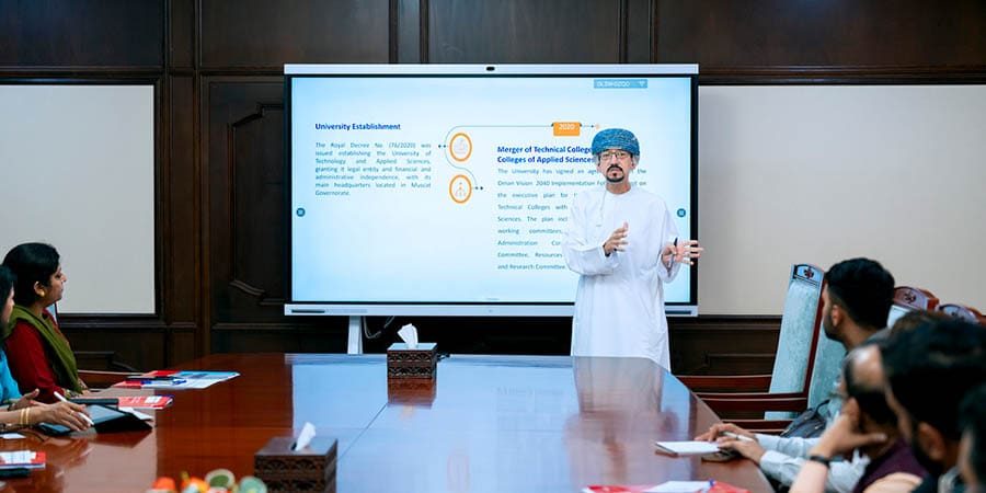 الوفد الأكاديمي