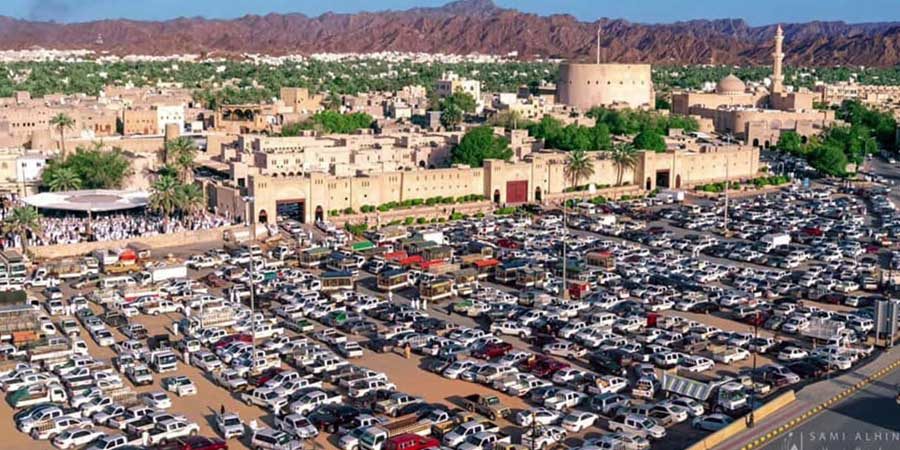 هلا أف أم سوق نزوى