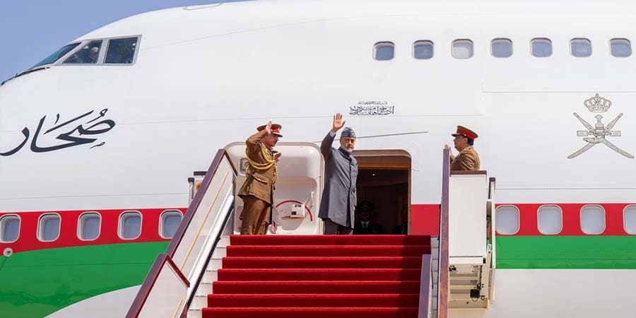 زيارة "دولة"