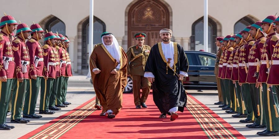 بعد زيارةٍ خاصّةٍ قصيرةٍ لسلطنة عُمان