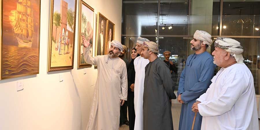 المعرض التشكيلي