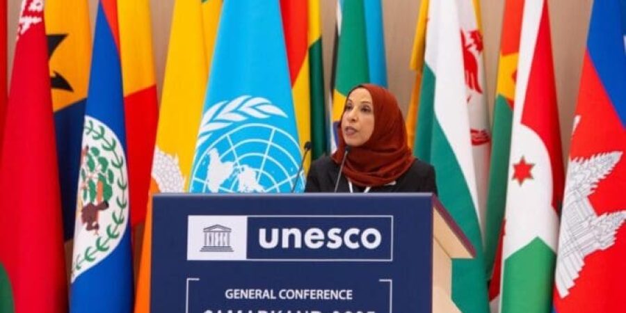 سلطنة عُمان معالي الدكتورة مديحة بنت أحمد الشيبانية