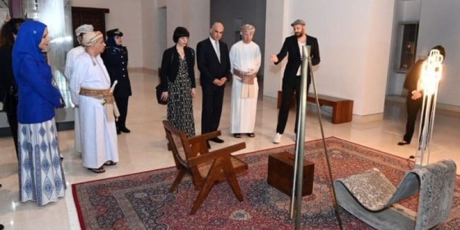 رئيس الاتحاد السويسري وحرمه يزوران المتحف الوطني