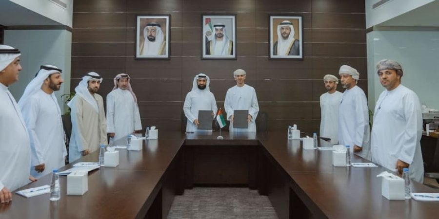 سلطنة عُمان جانب من التوقيع