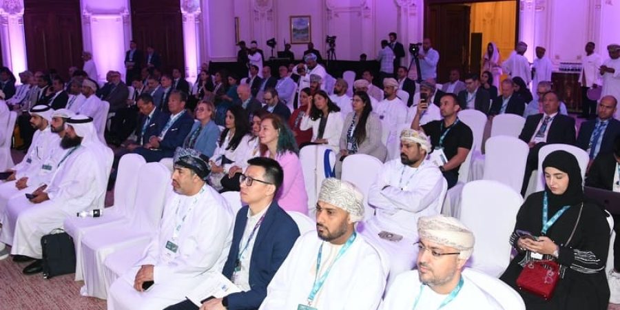 عمانتل أعمال المؤتمر