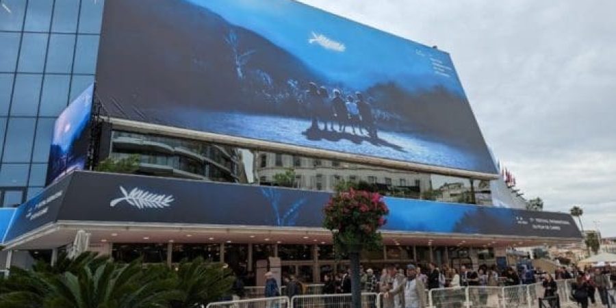 شركة سكرين عُمان تعبيرية