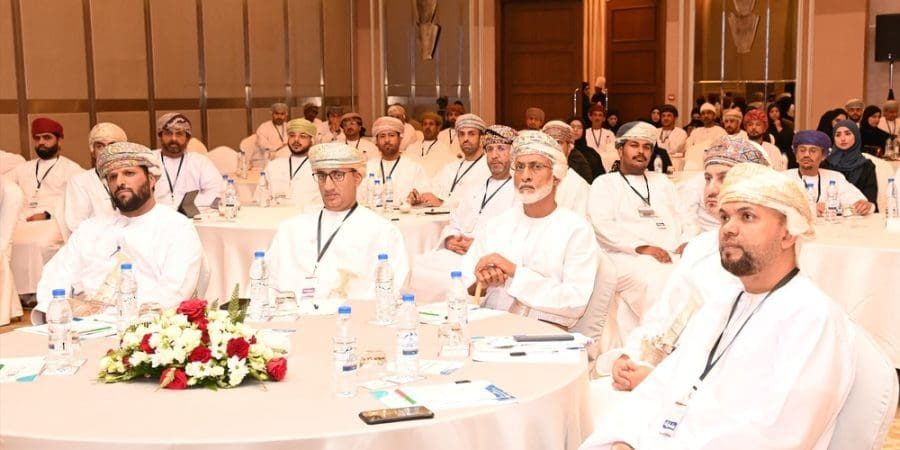 رعى افتتاح الملتقى معالي الشيخ سالم المعشني