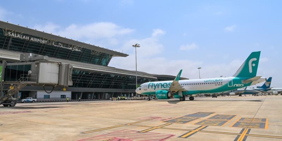 مطار صلالة تعبيرية