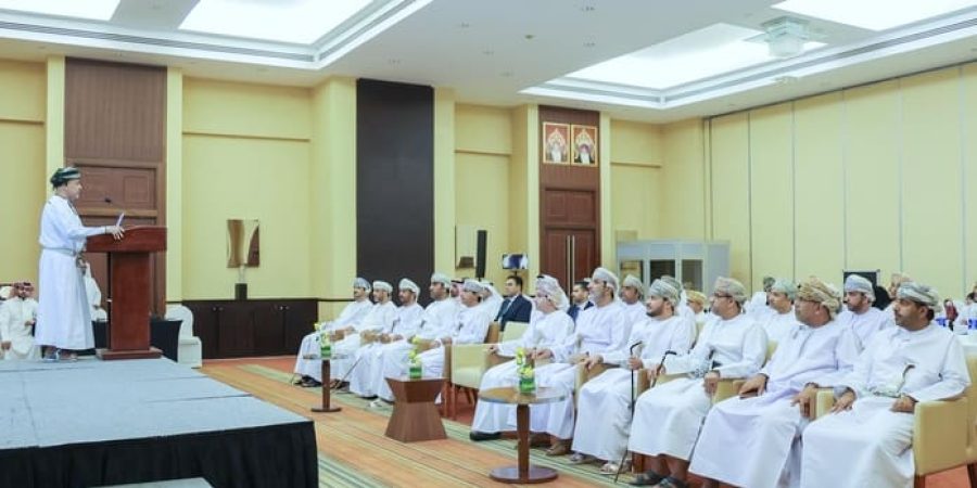 جانب من أعمال حلقة العمل.