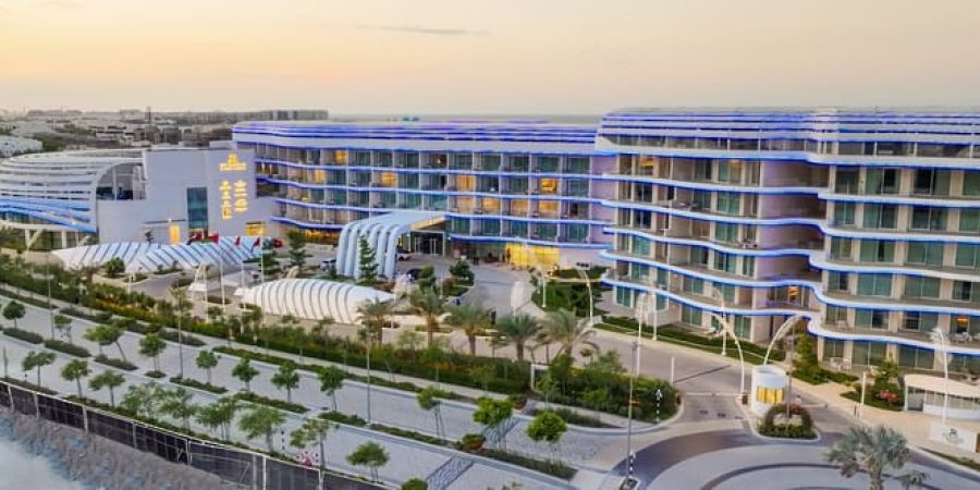 المركز الوطني للإحصاء والمعلومات ارتفاع إيرادات الفنادق